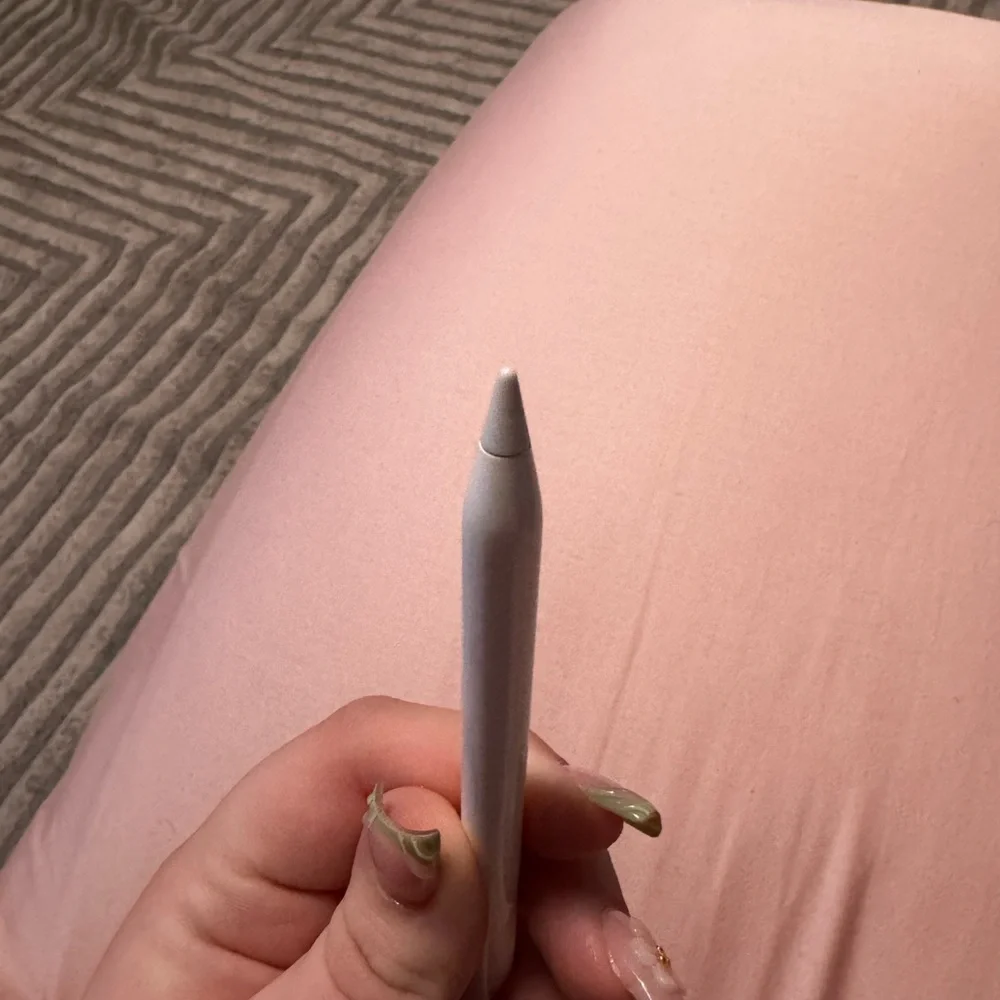 Apple White Pencil